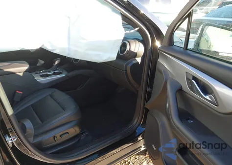 2019 Chevrolet Blazer z USA, uszkodzony, nr VIN 3GNKBHRS2KS685191